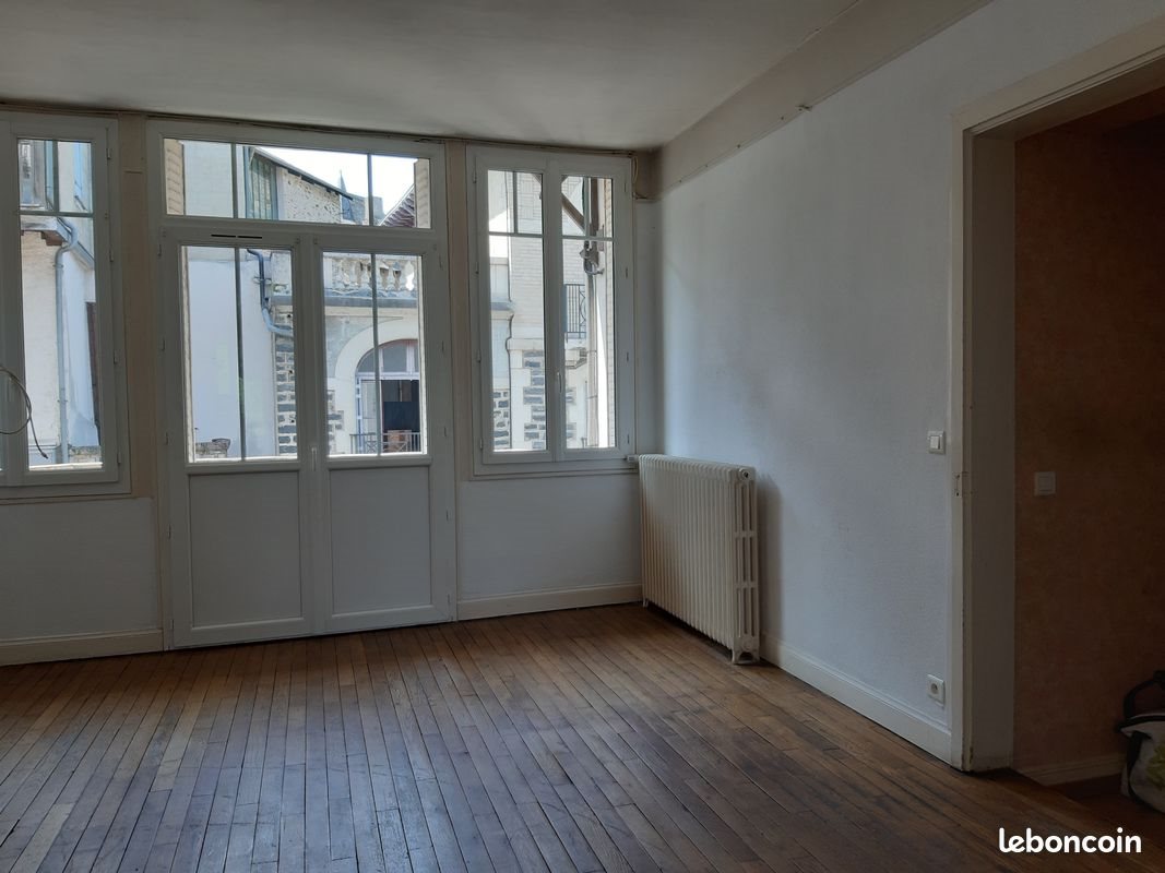 Appartement à louer, 70m², Uzerche