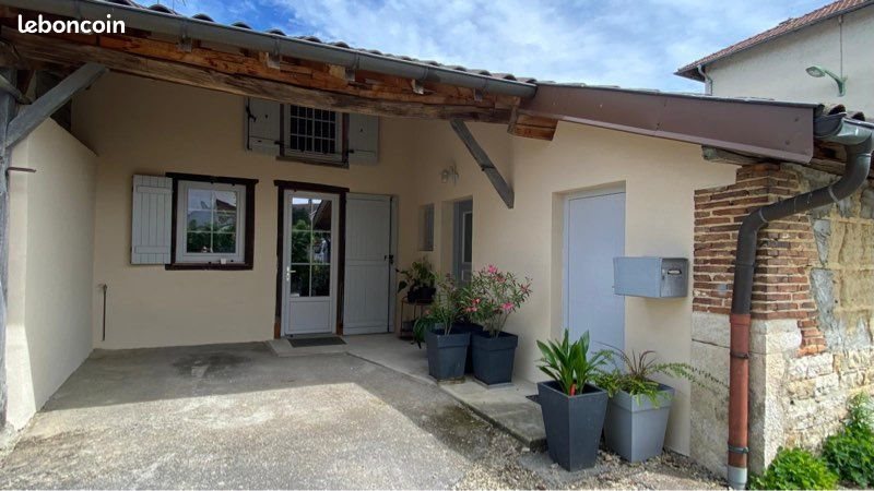 Appartement à louer, 74m², Saint-Etienne-du-Bois
