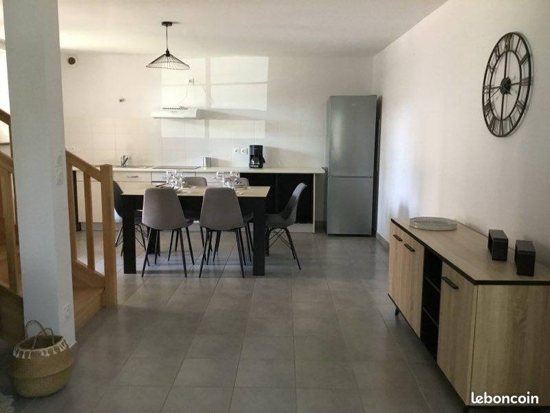 Appartement à louer, 74m², Saint-Etienne-du-Bois