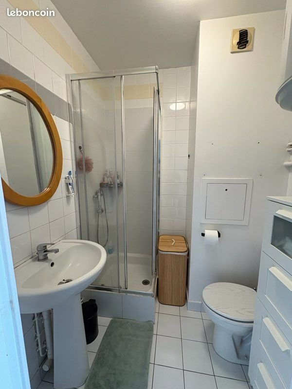 Appartement à louer, 16m², Courbevoie