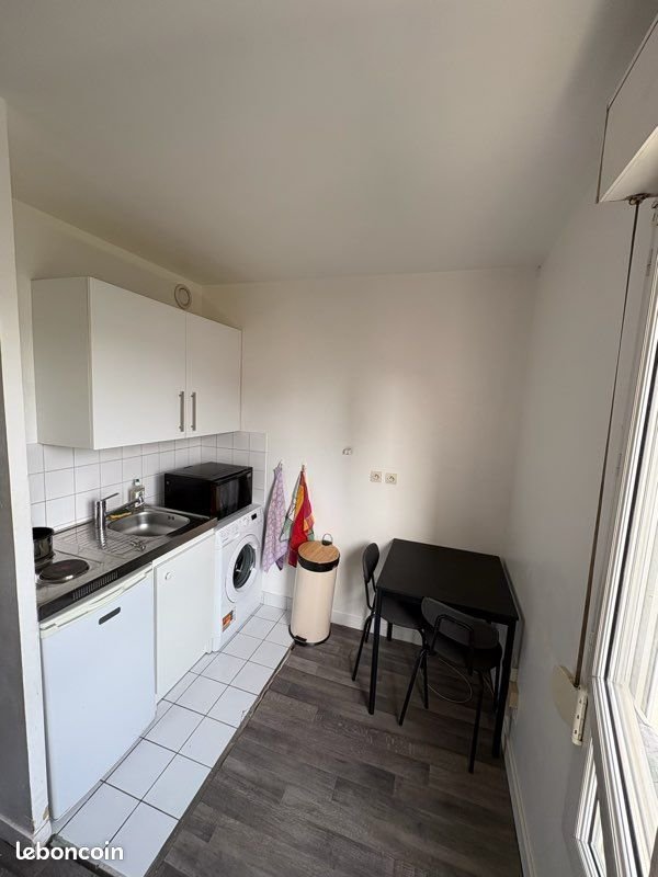 Appartement à louer, 16m², Courbevoie