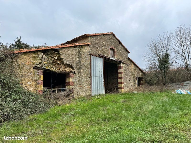 Maison à vendre, 300m², Saint-Cyr-des-Gâts