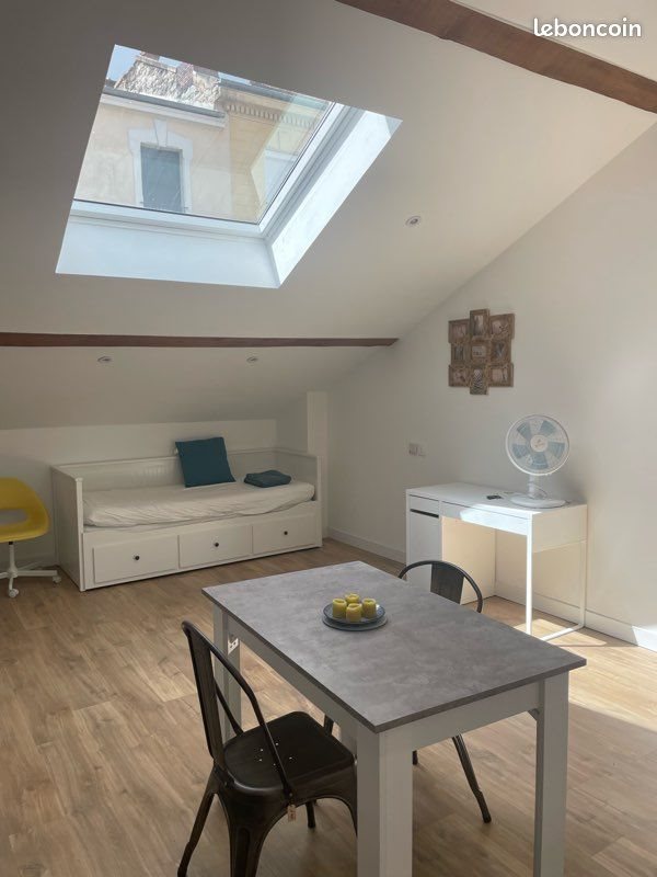 Appartement à louer, 28m², Saint-Etienne