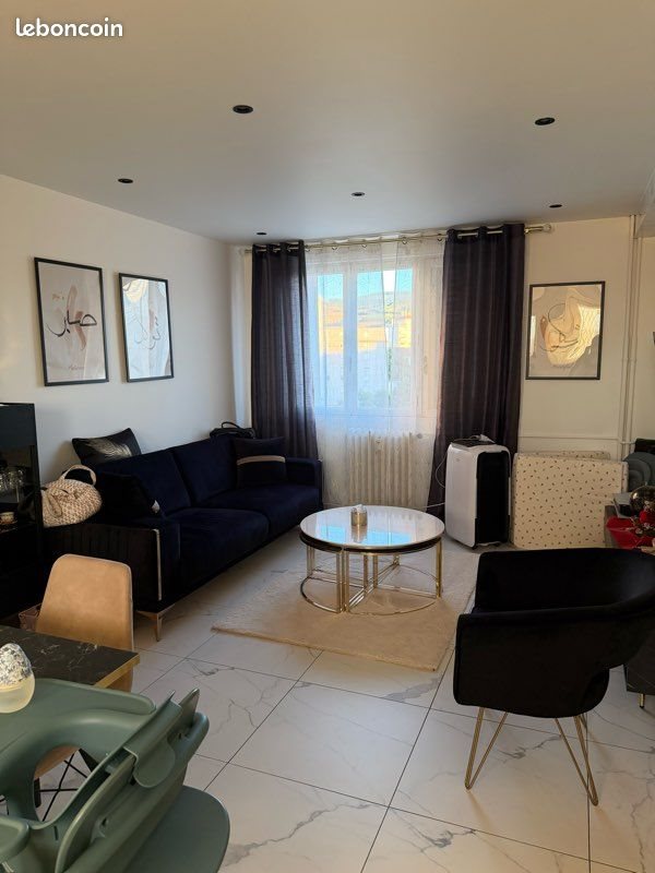 Appartement à louer, 55m², Saint-Étienne