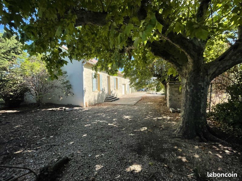 Maison à louer, 180m², Sarrians