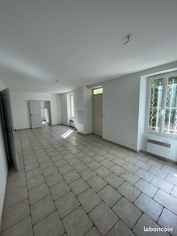 Maison à louer, 180m², Sarrians