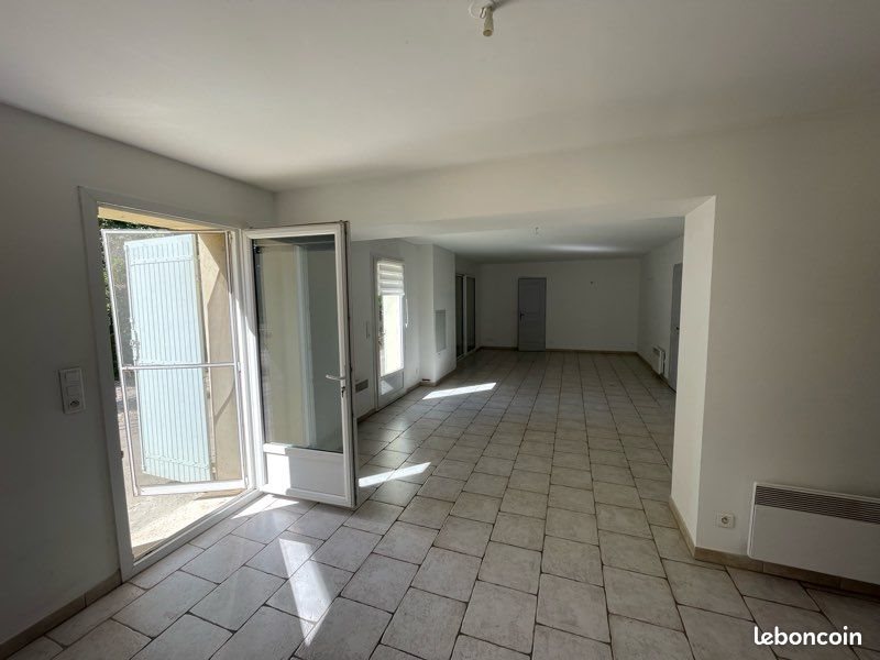 Maison à louer, 180m², Sarrians