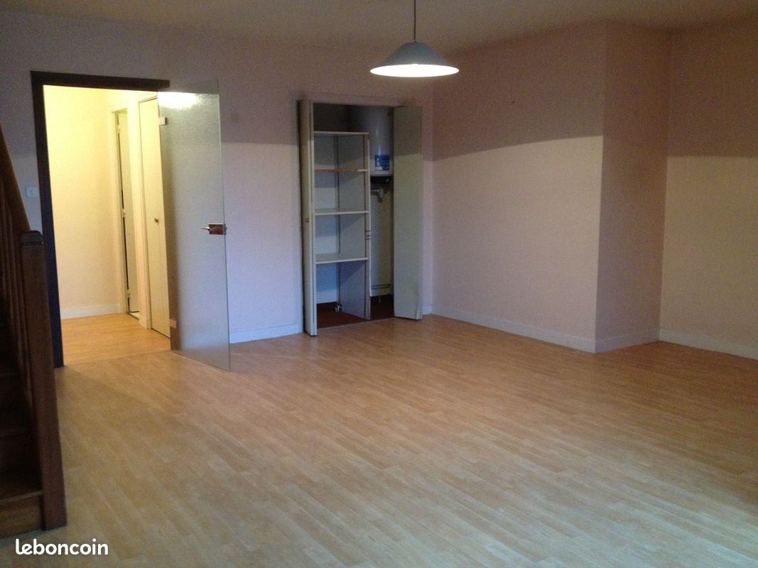 Appartement à louer, 57m², Loudéac