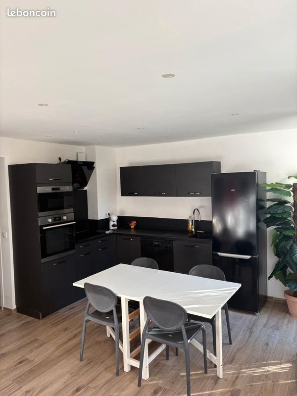 Appartement à louer, 65m², Sanary-sur-Mer