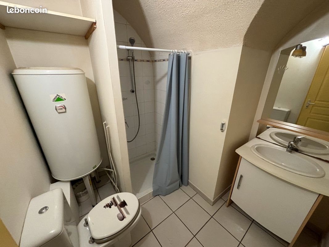 Appartement à louer, 23m², Nîmes
