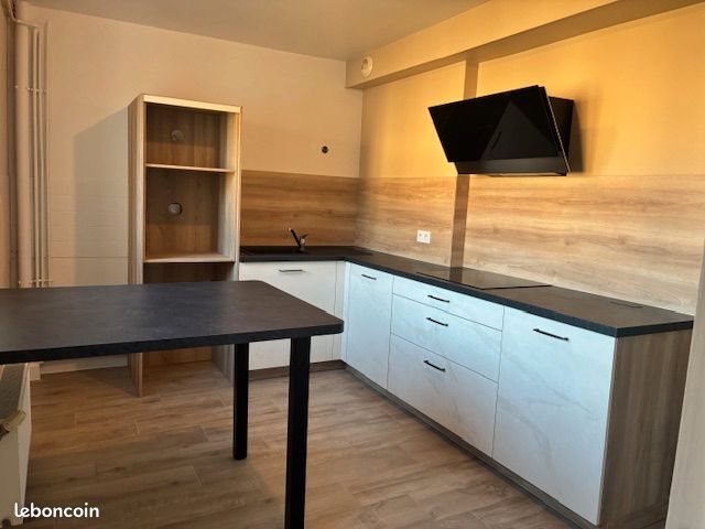 Appartement à louer, 96m², Guingamp