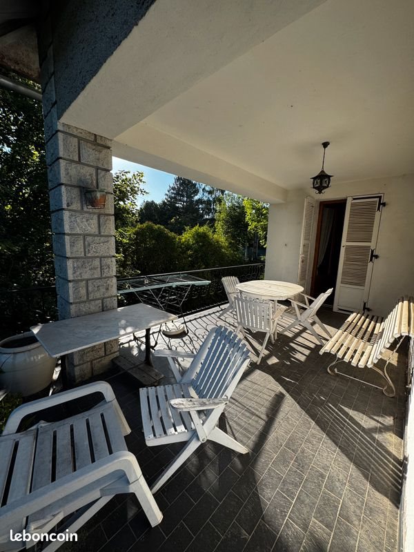 Maison à vendre, 150m², Chalinargues