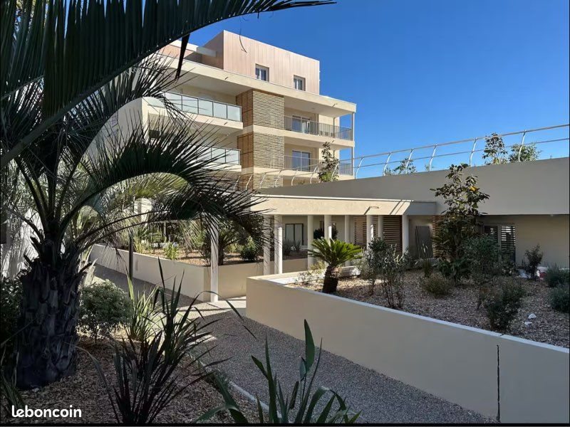 Appartement à louer, 65m², Antibes