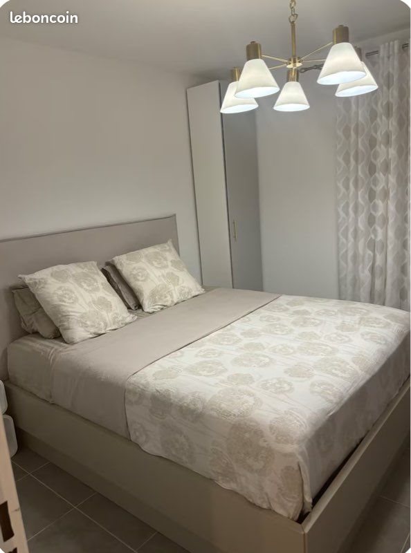 Appartement à louer, 65m², Antibes