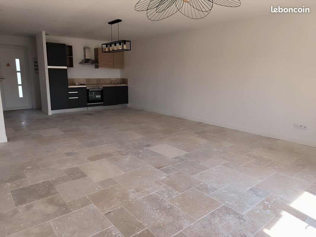 Appartement à louer, 88m², Salernes