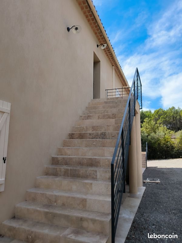 Appartement à louer, 88m², Salernes