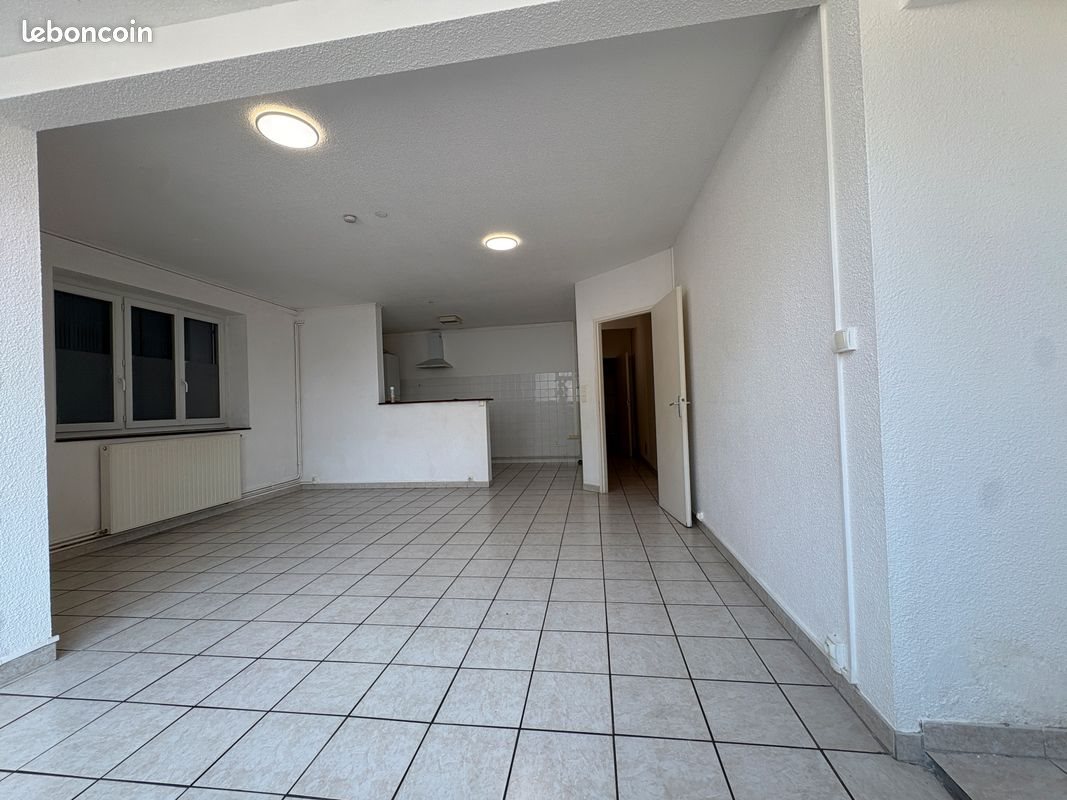 Appartement à louer, 80m², Moissac