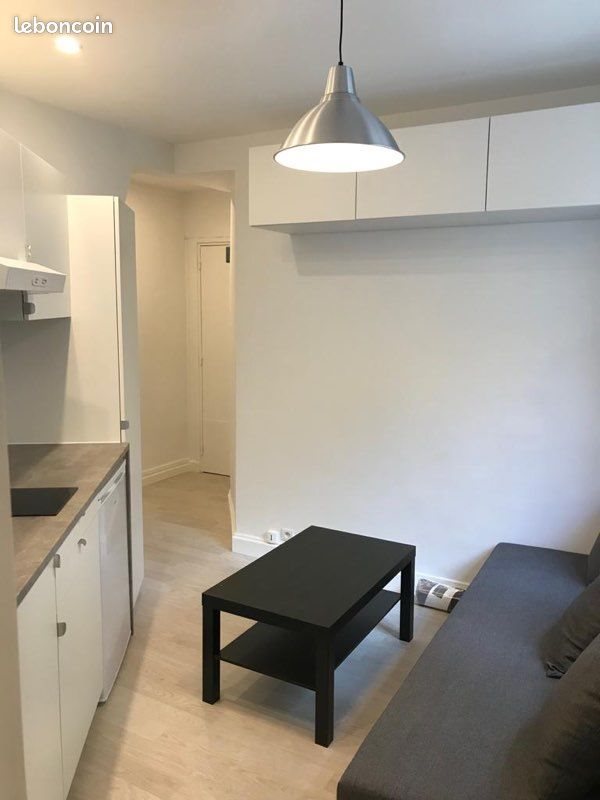 Appartement à louer, 16m², Paris 18ème