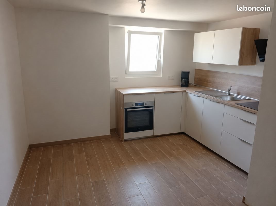 Maison à louer, 50m², Saint-Gérand