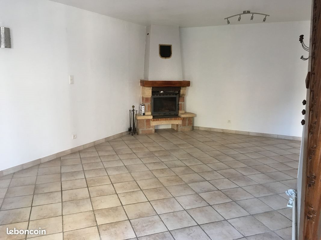Maison à louer, 110m², Arbois