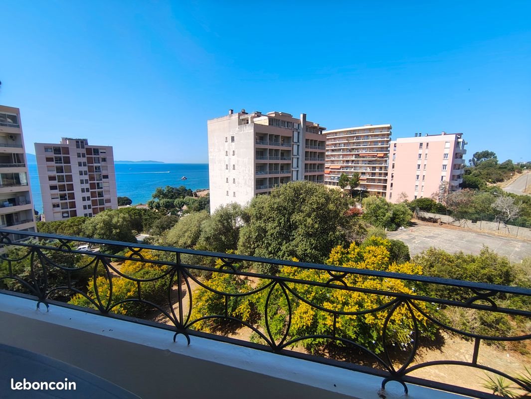 Appartement à louer, 32m², Ajaccio