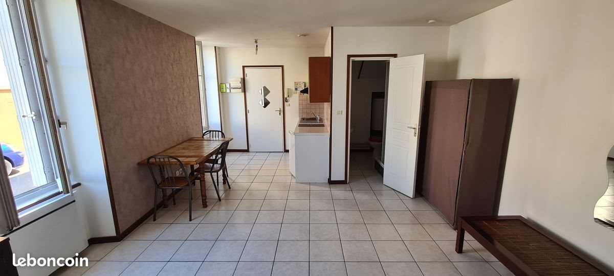 Appartement à louer, 26m², Issoudun