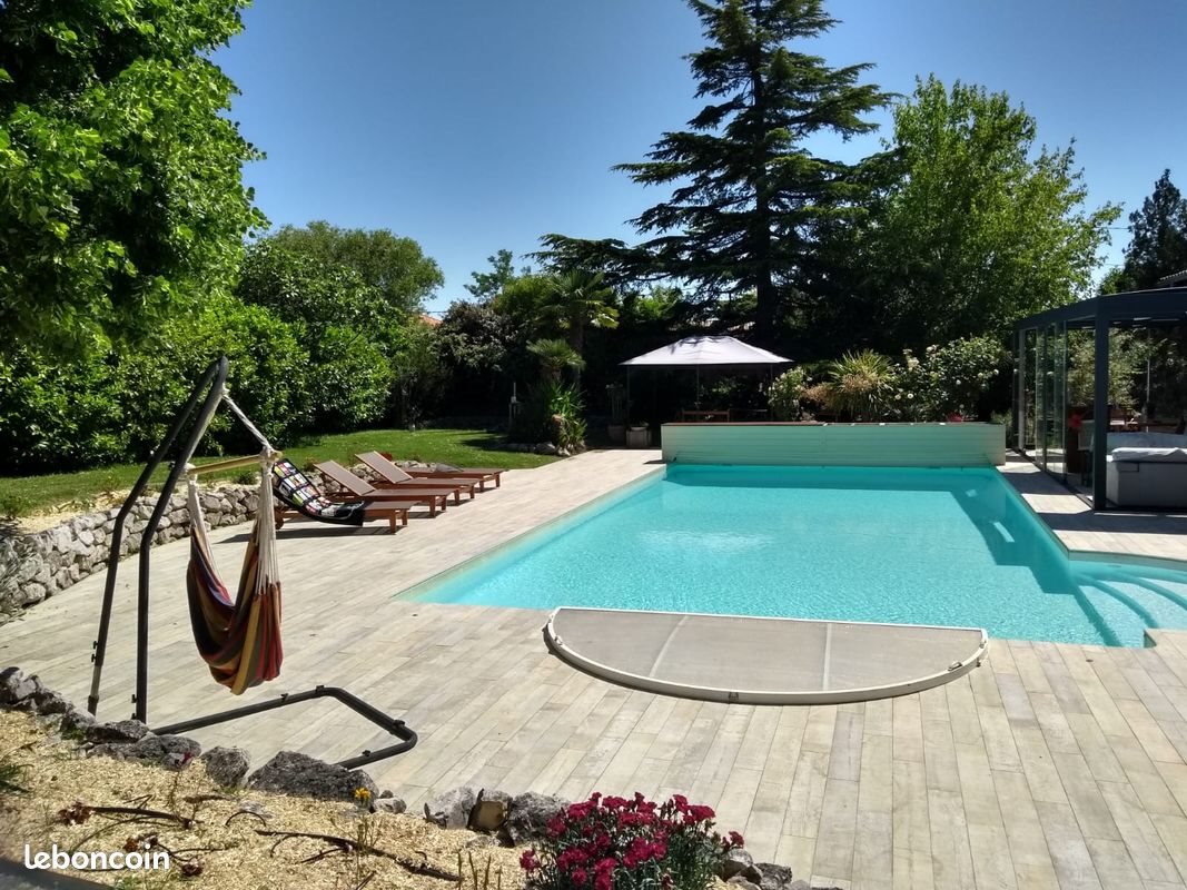 Maison à vendre, 288m², Le Burgaud