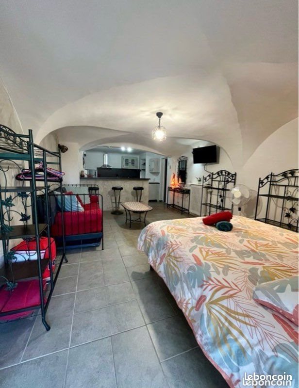 Appartement à louer, 30m², Nîmes