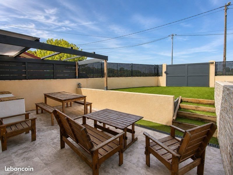 Maison à louer, 61m², Monnières
