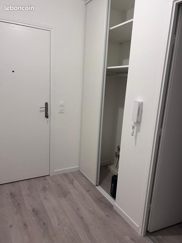 Appartement à louer, 42m², Serris