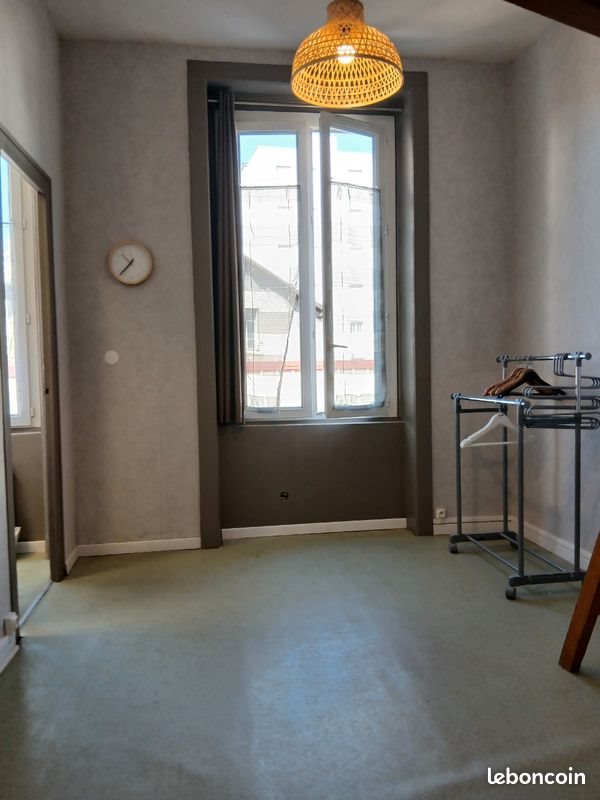 Appartement à louer, 25m², Saint-Étienne