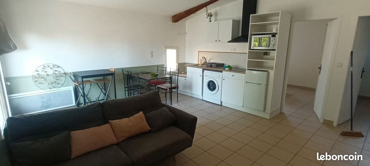 Maison à louer, 45m², Saint-Médard-de-Guizières