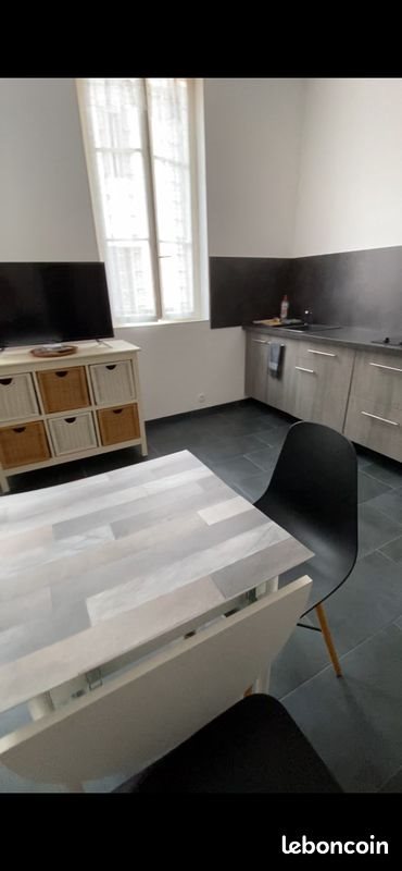 Appartement à louer, 25m², Rochefort