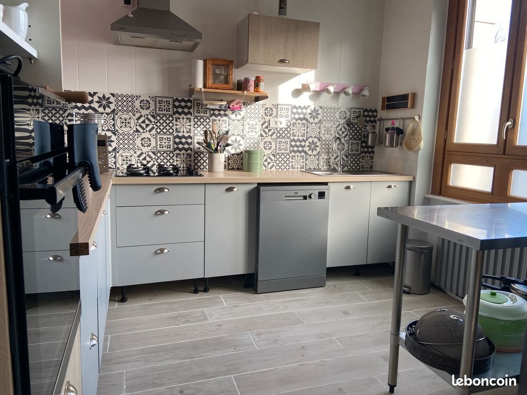Maison à louer, 236m², Guilliers