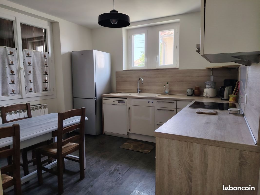 Appartement à louer, 100m², Figeac