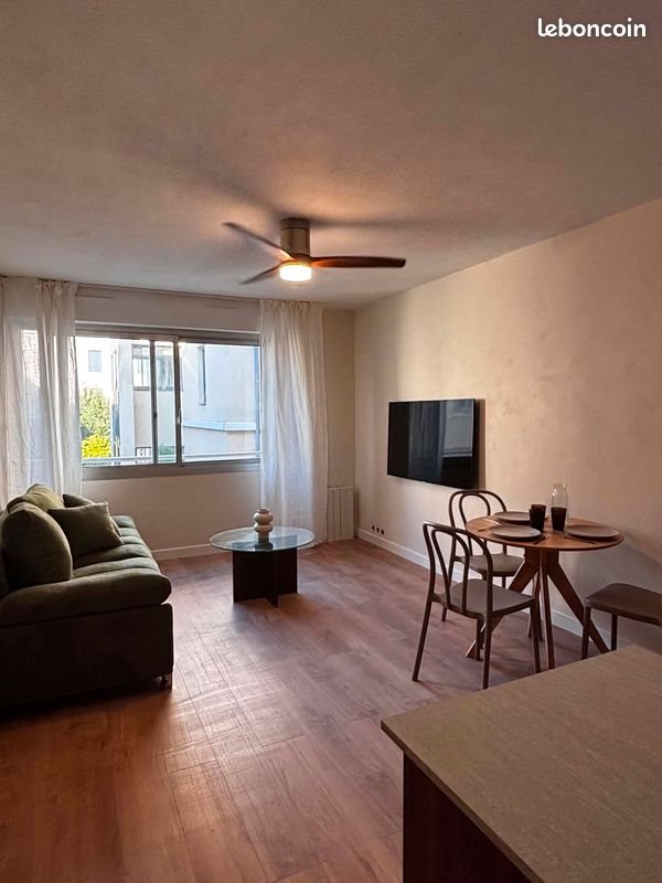 Appartement à louer, 44m², Nîmes
