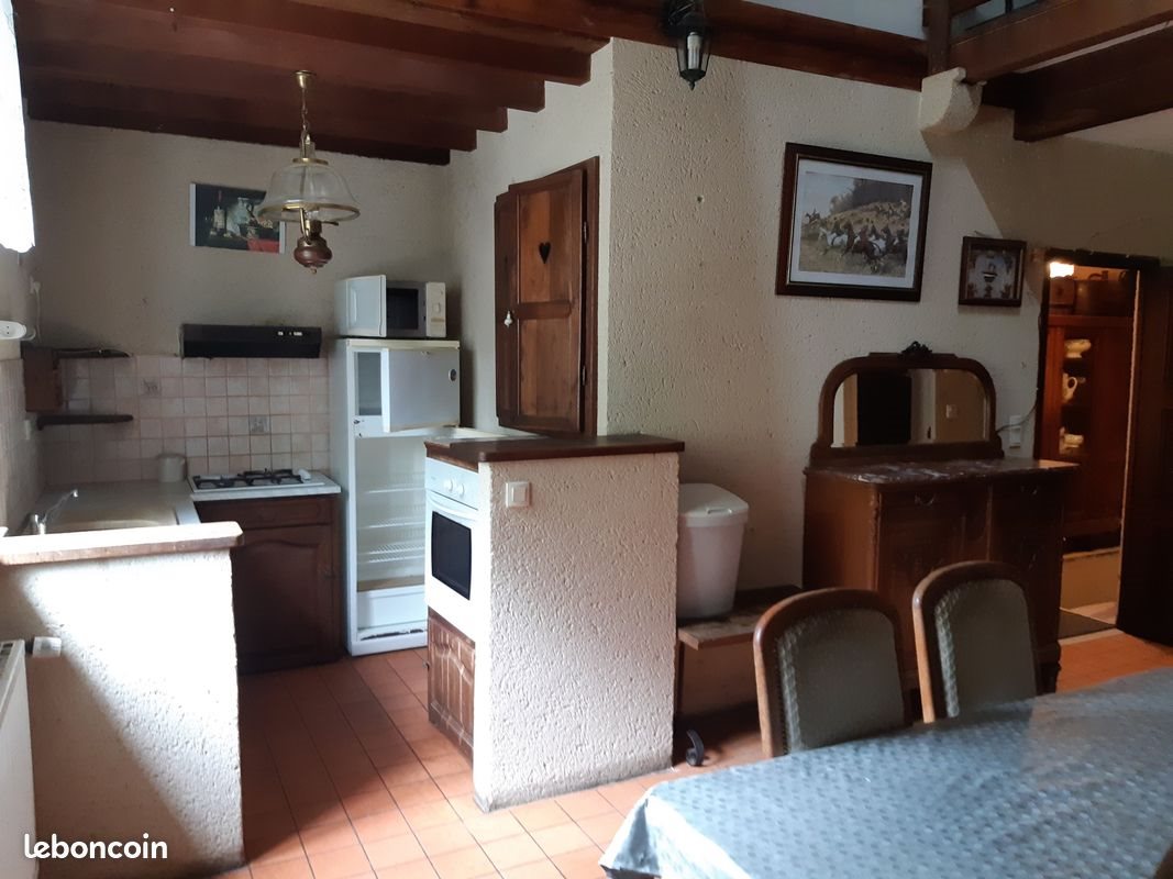 Appartement à louer, 45m², Saint-Hilaire-du-Harcouët