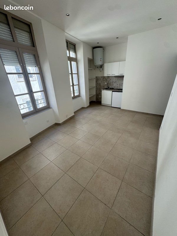 Appartement à louer, 34m², Nîmes