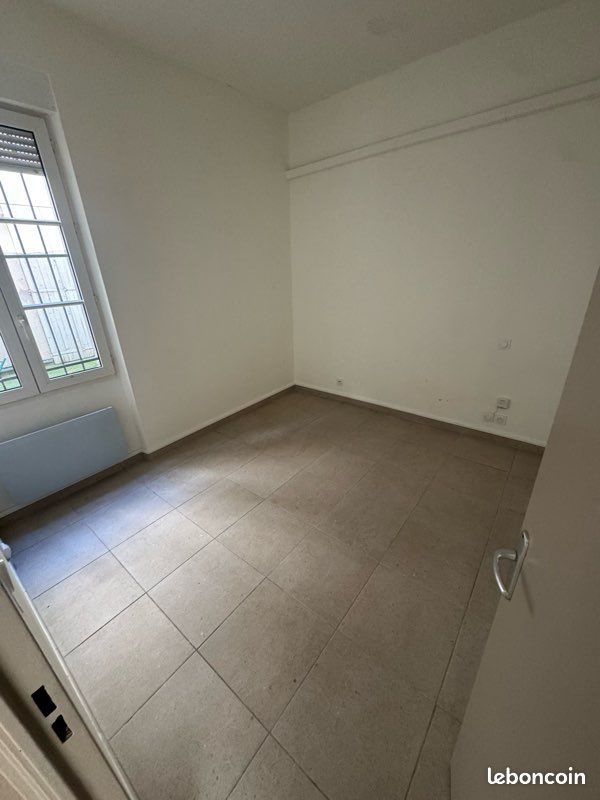 Appartement à louer, 34m², Nîmes