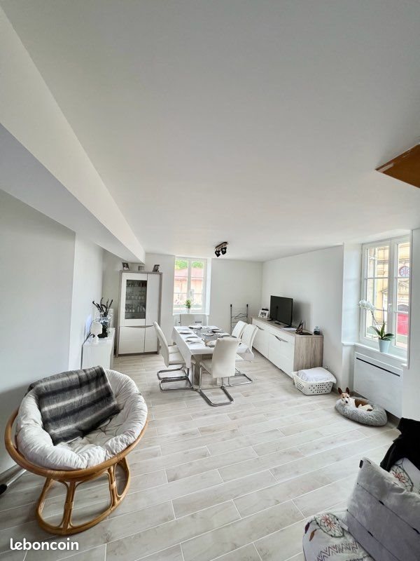 Appartement à louer, 65m², Montmerle-sur-Saône
