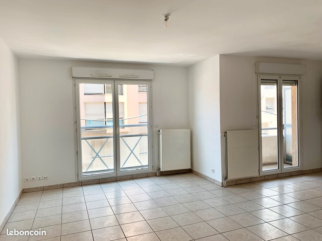 Appartement à louer, 61m², Annemasse