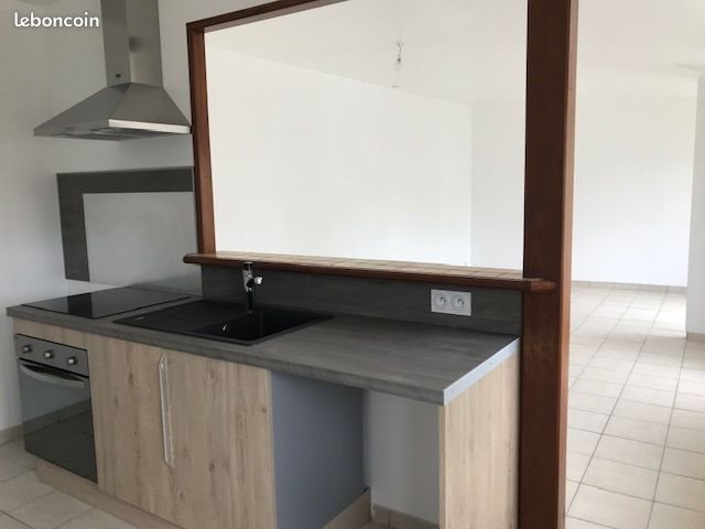 Maison à louer, 45m², Montebourg