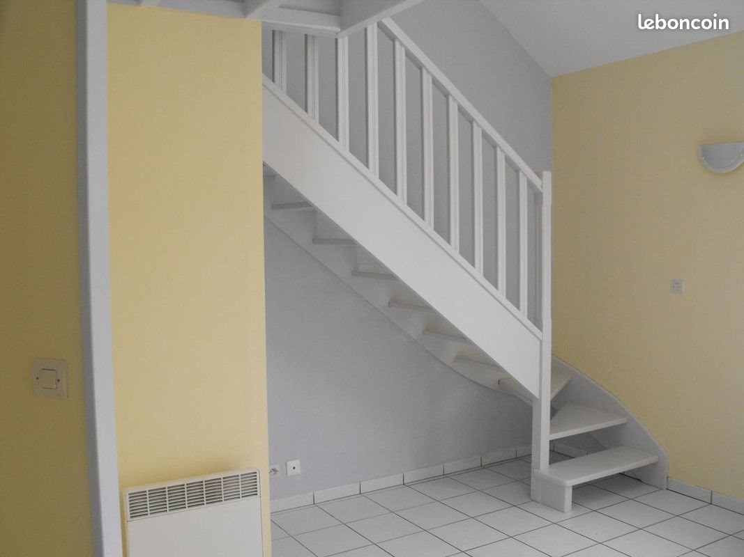 Appartement à louer, 31m², Evron