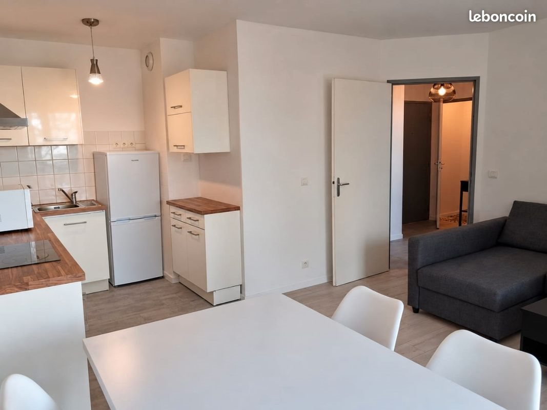 Appartement à louer, 45m², Bègles