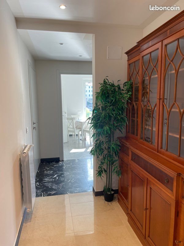 Appartement à louer, 40m², Menton