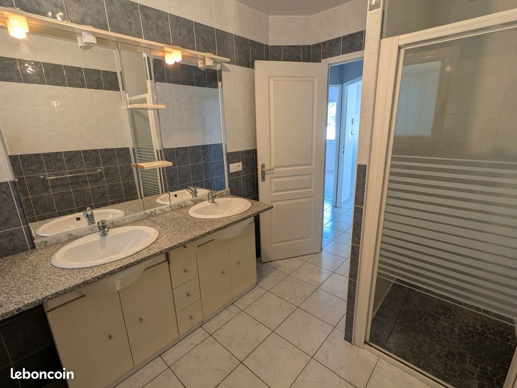 Maison à vendre, 94m², Ussac