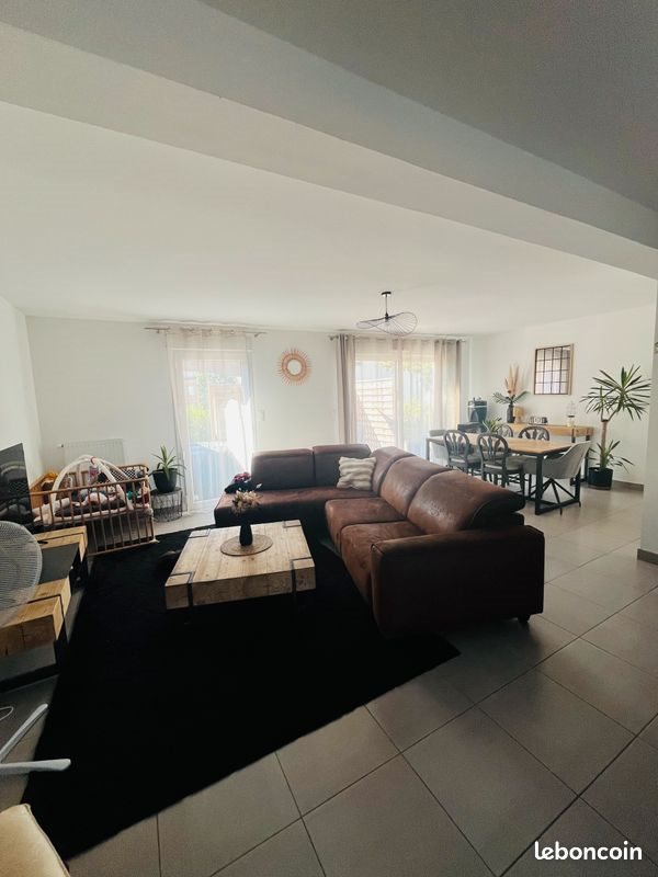 Maison à louer, 115m², Châteaubourg