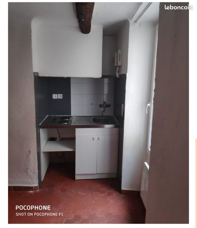 Appartement à louer, 30m², Pélissanne