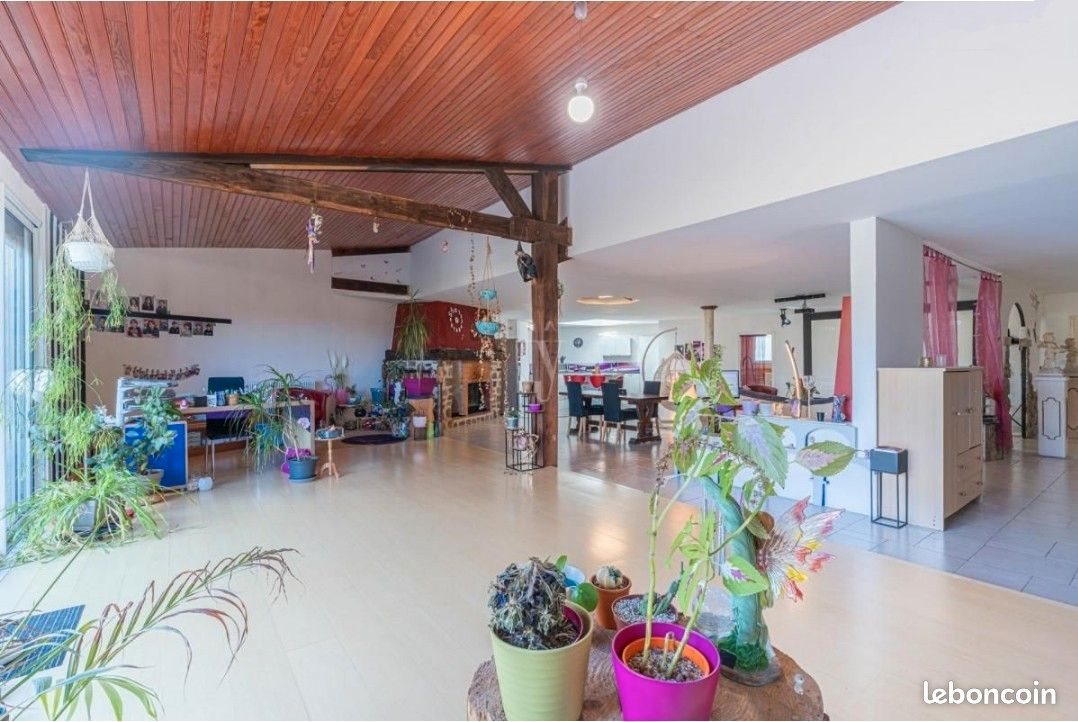 Maison à vendre, 250m², La Meyze