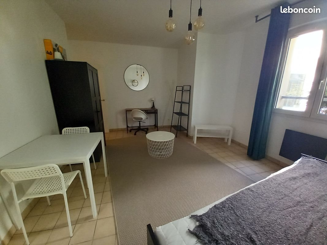 Appartement à louer, 27m², Reims